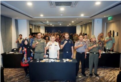 FOTO: Sosialisasi Ketentuan di Bidang Cukai yang berlangsung di Ruang Ranupani, Hotel Aston Inn Lumajang