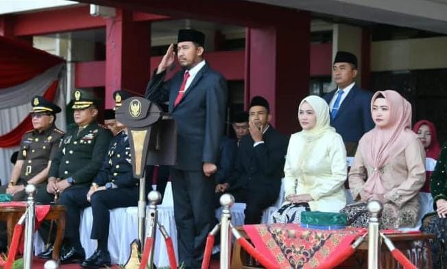 FOTO : Bupati Sumenep dan Jajarannya saat melaksanakan Upacara Memperingati Hari Kesaktian Pancasila.
