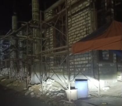 FOTO: Kondisi Tiang Terah Rumah H. Halik Anggota BPD Payudan Daleman Masih Berdiri Tegak.